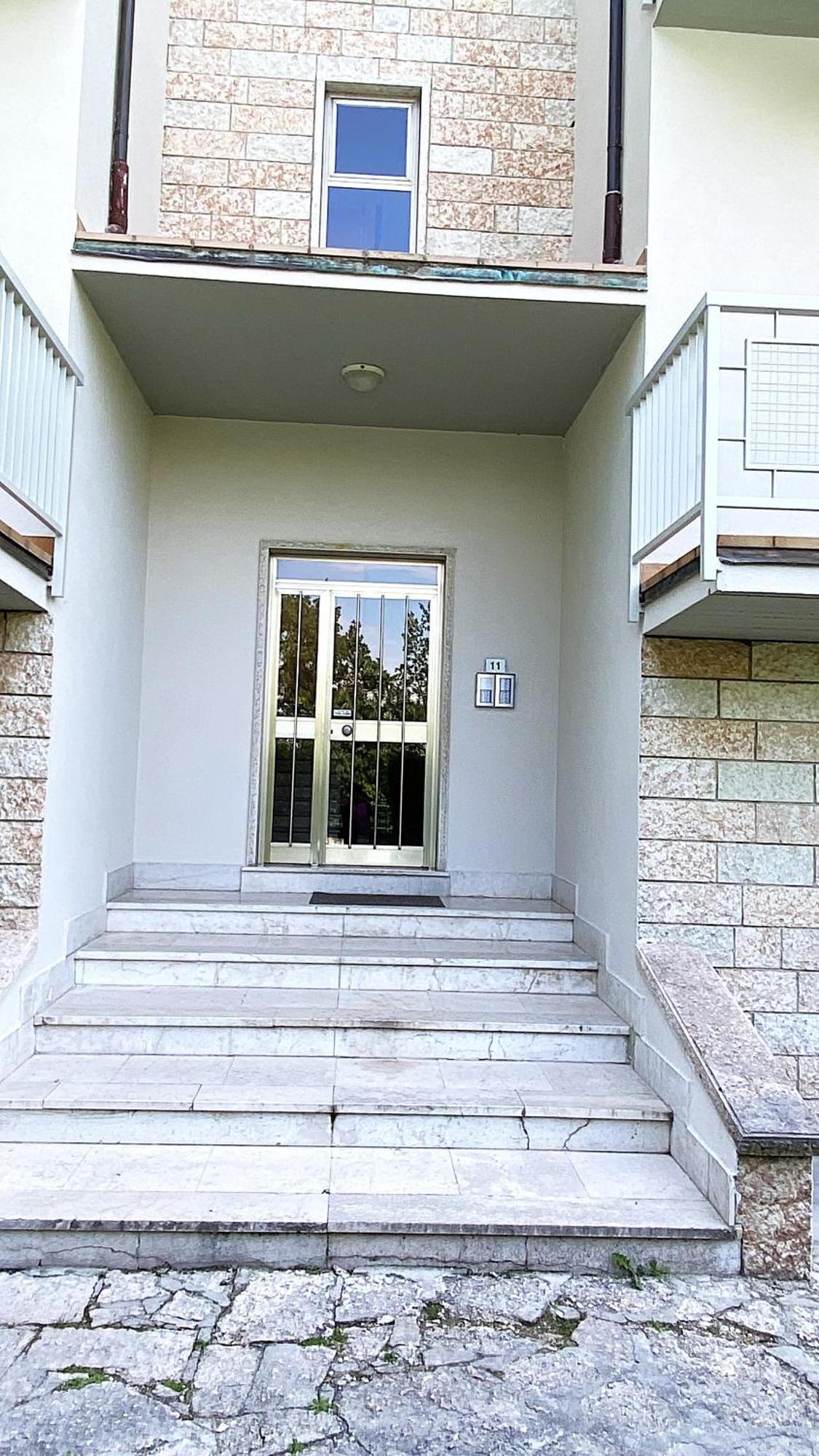 House Paradiso Castelnuovo del Garda Exterior photo